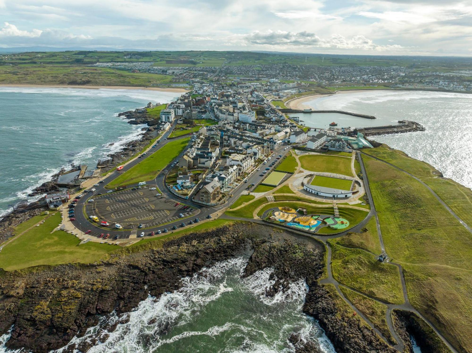 55 North Apartments Portrush Exteriör bild